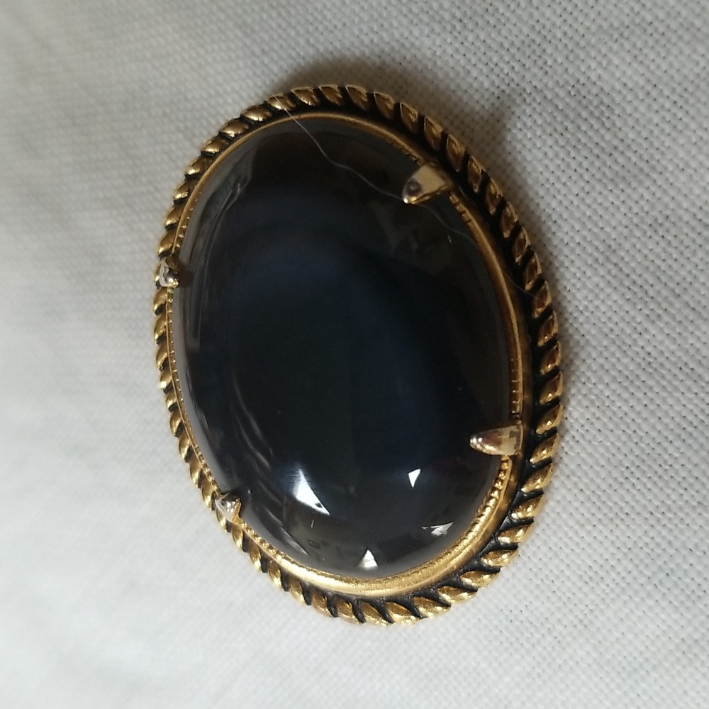 🖤RETRO BROOCH